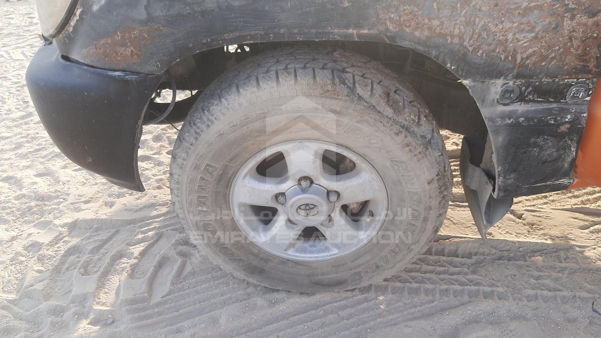 2006 TOYOTA LAND CRUISER VIN: JTEHJ09J065147342
