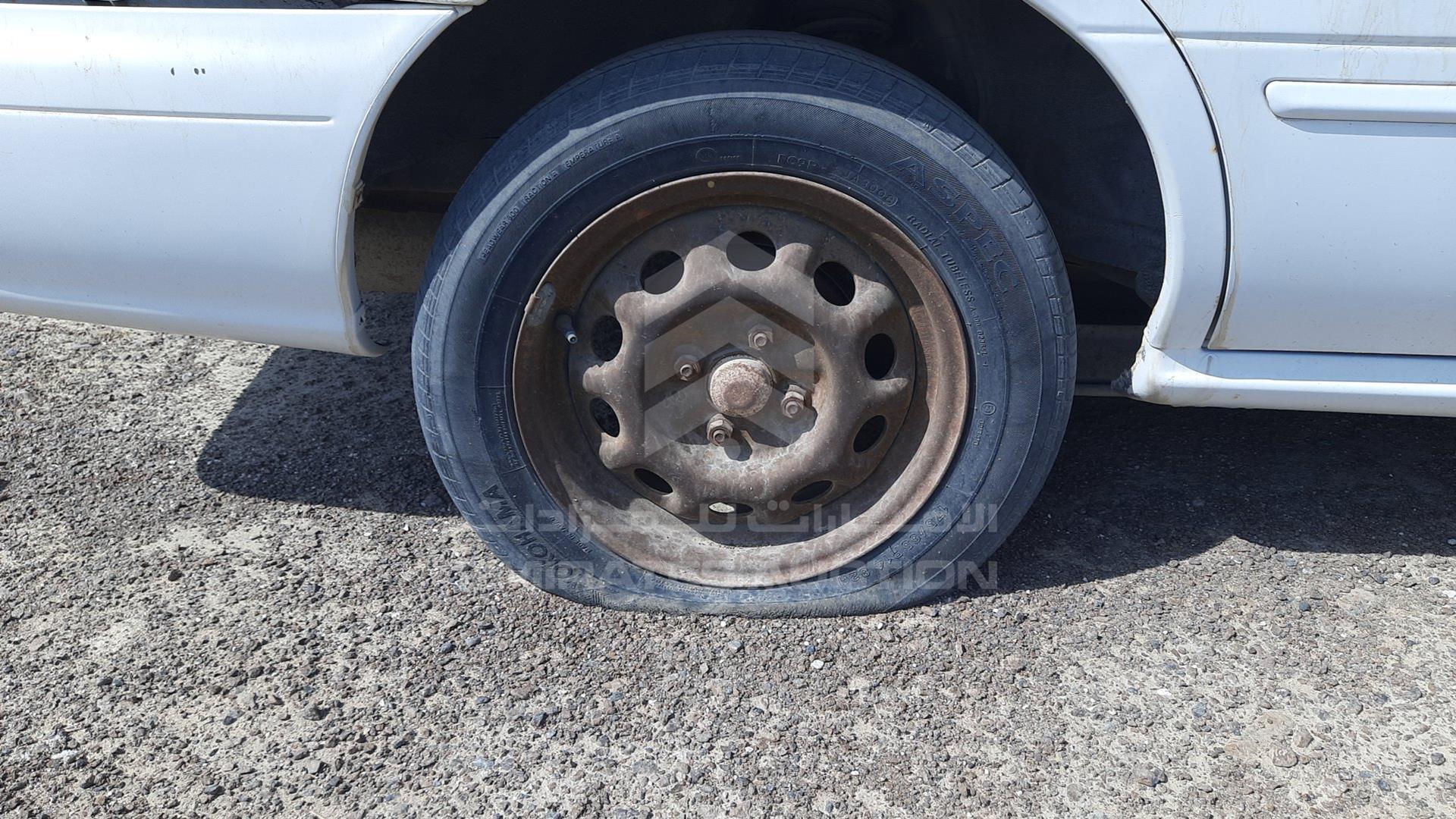 1998 NISSAN SUNNY VIN: JN1BDAB14Z0329150