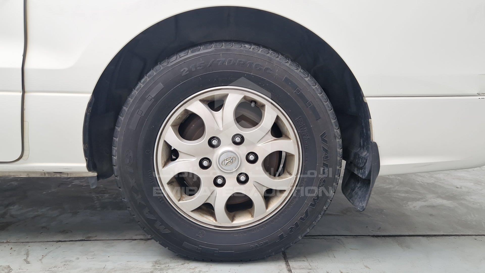 KMHWH81R6CU371221 - 2012 Hyundai H1 - #506067