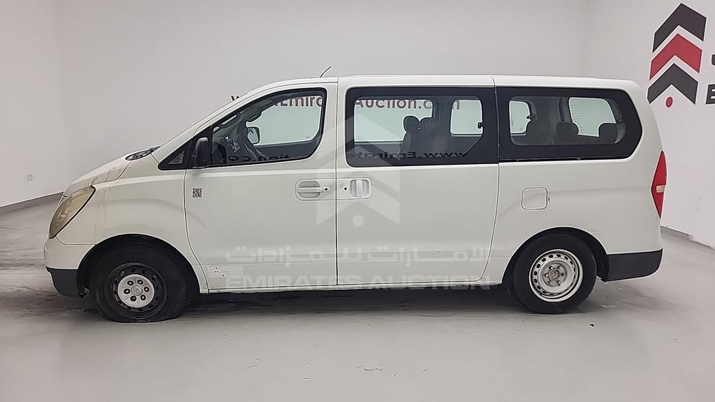 KMJWA37R1CU374704 - 2012 HYUNDAI H1 - #526410
