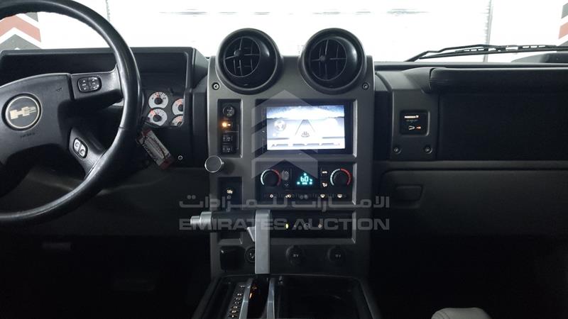5GRGN23U74H103352 Auction: EmiratesAuction Lot: 404918 5GRGN23U74H103352 Hummer H2 2004 BLACK Photo 17