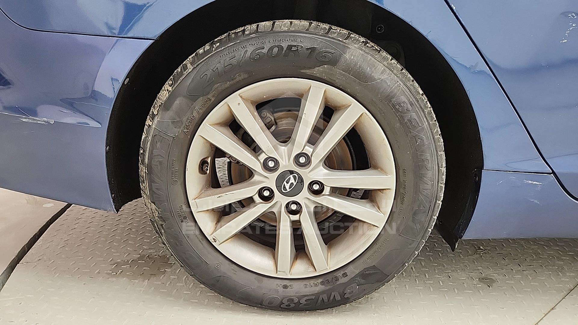 2017 HYUNDAI SONATA VIN: 5NPE24AFXHH533272