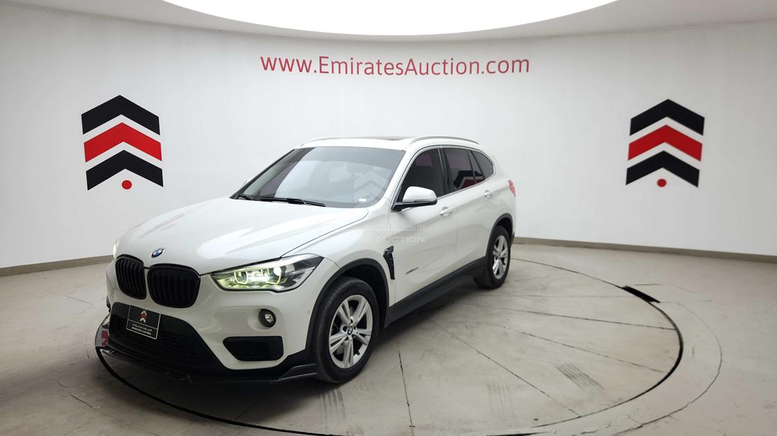 2017 BMW X1 — Front Left Angle — Photo 8