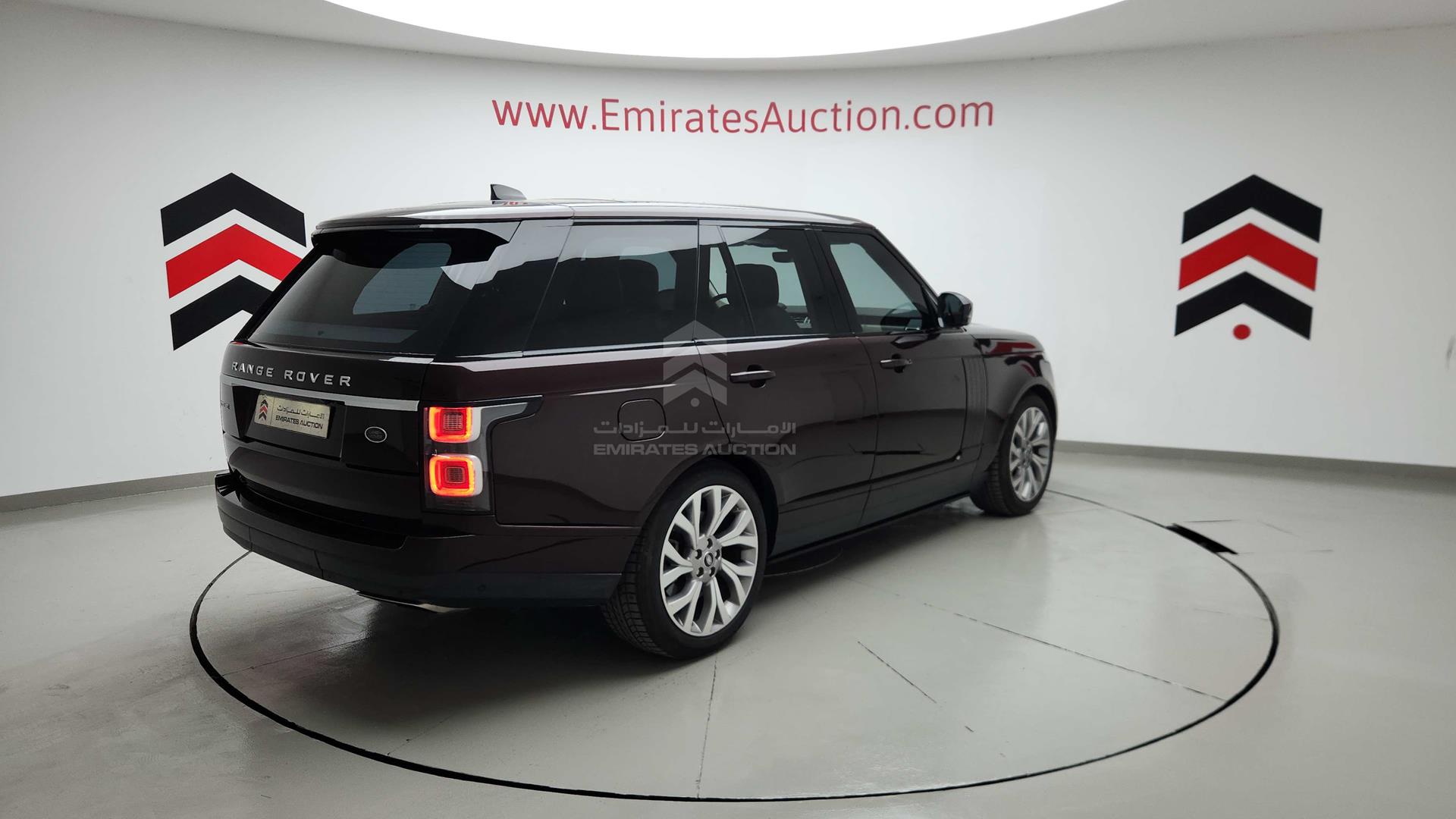 2018 RANGE ROVER VOGUE VIN: SALGA2BV3JA503204