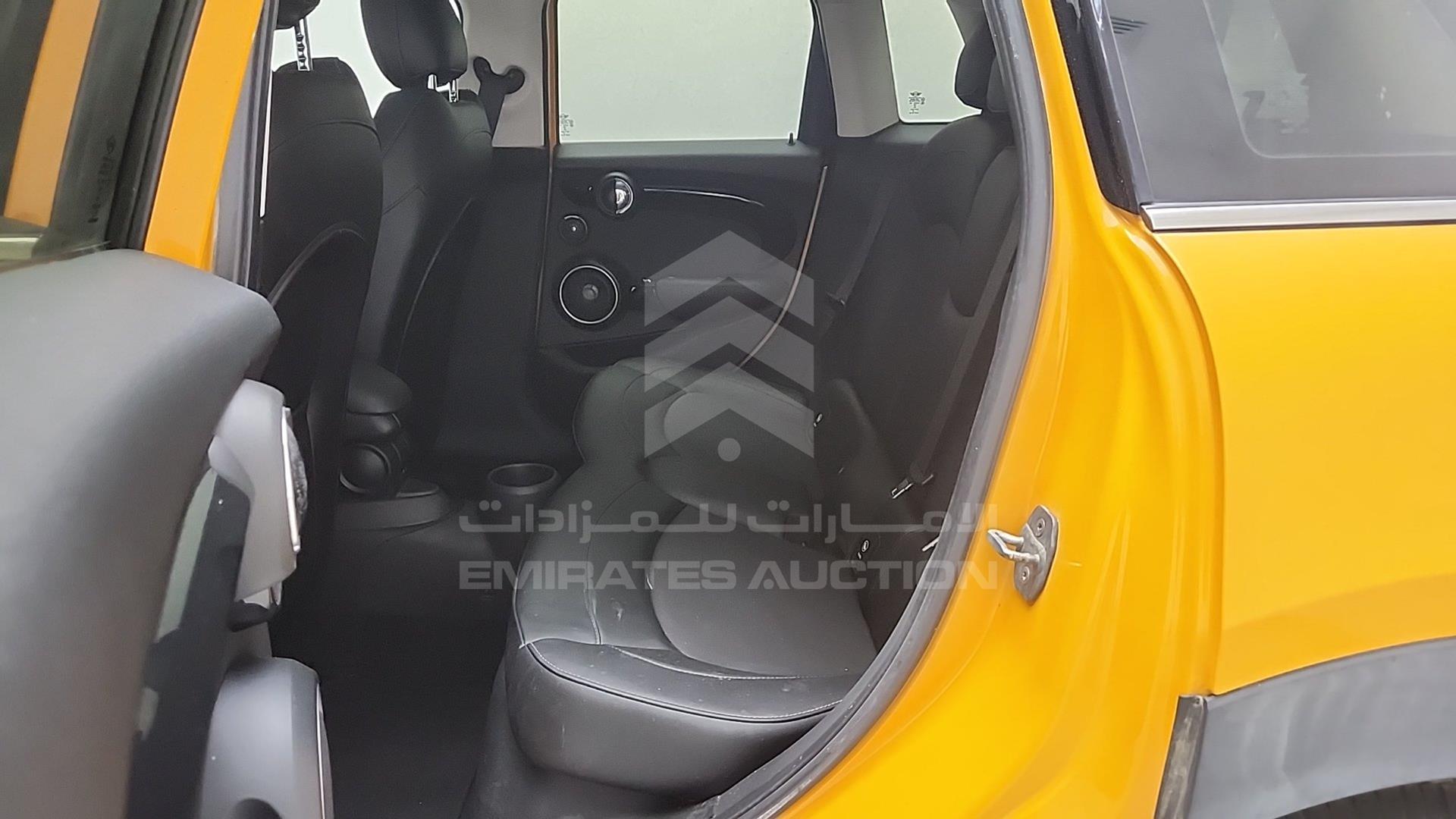 2015 MINI COOPER VIN: WMWXU3C5XFT892192