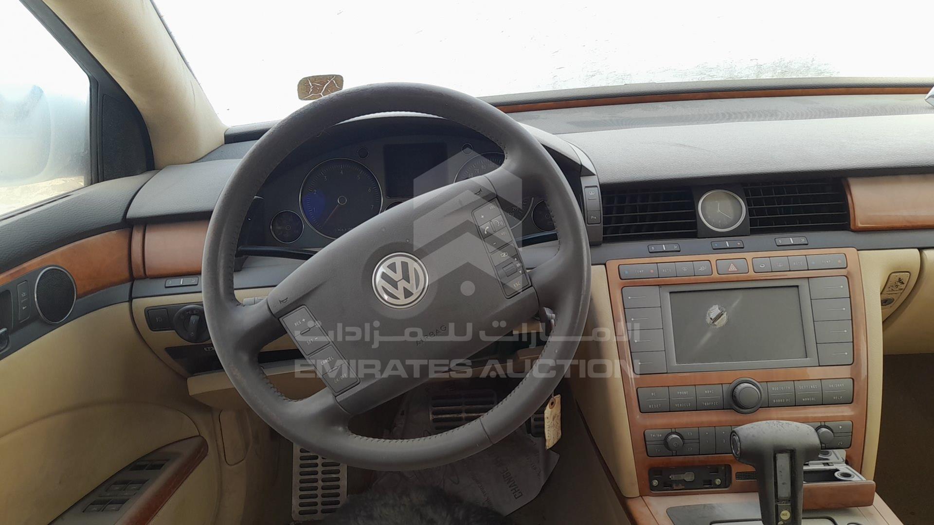 2005 VOLKSWAGEN PHAETON VIN: WVWAG53D658001061