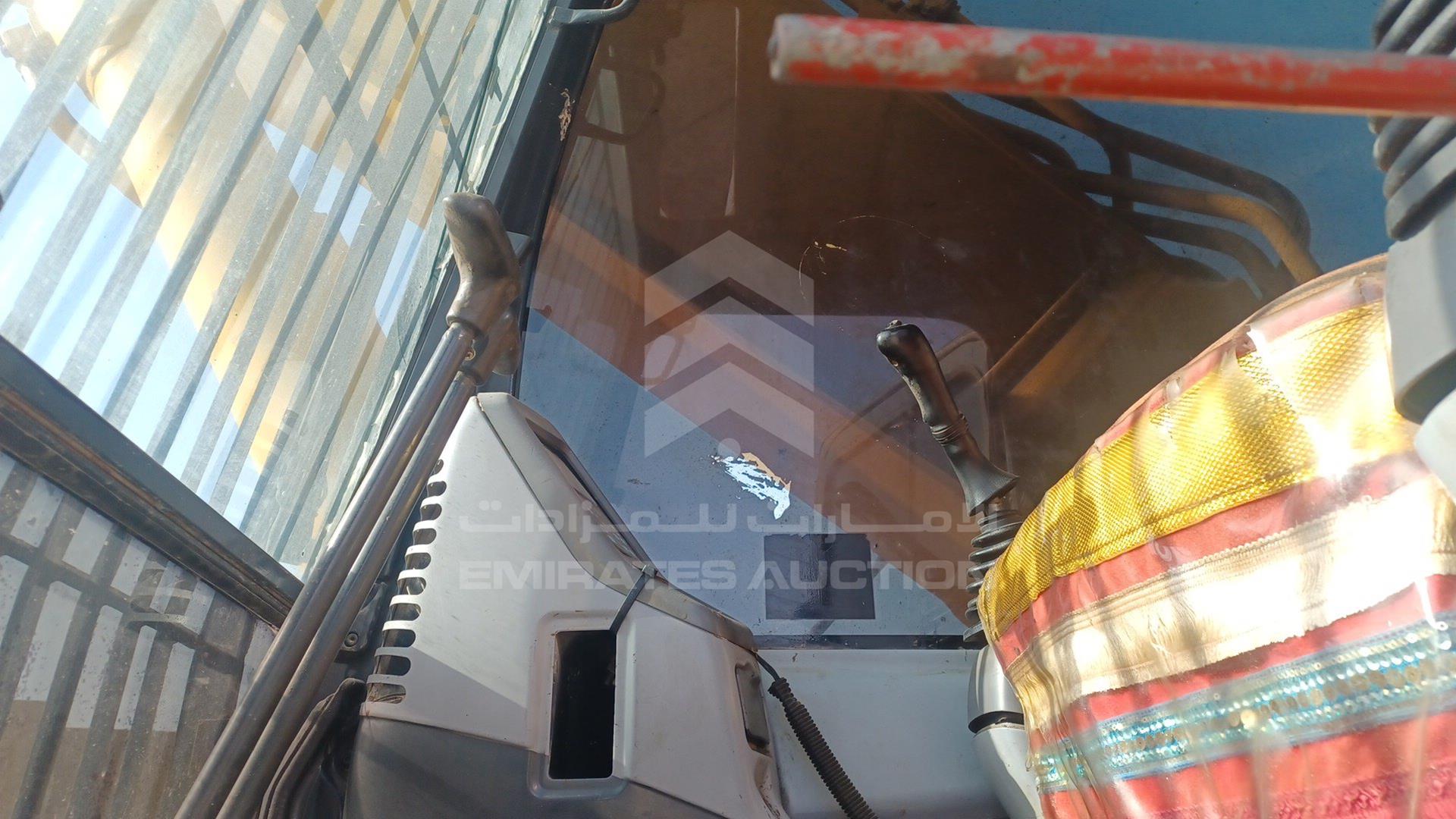 2013 KOMATSU PC400-7 VIN: KMTPC086J02052618