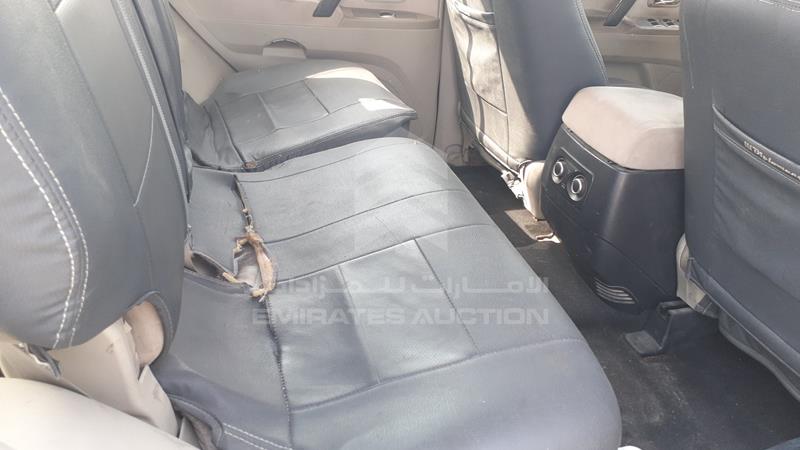 JMYLRV93W8J706001 Auction: EmiratesAuction Lot: 408570 JMYLRV93W8J706001 Mitsubishi Pajero 2008 BLACK Photo 20