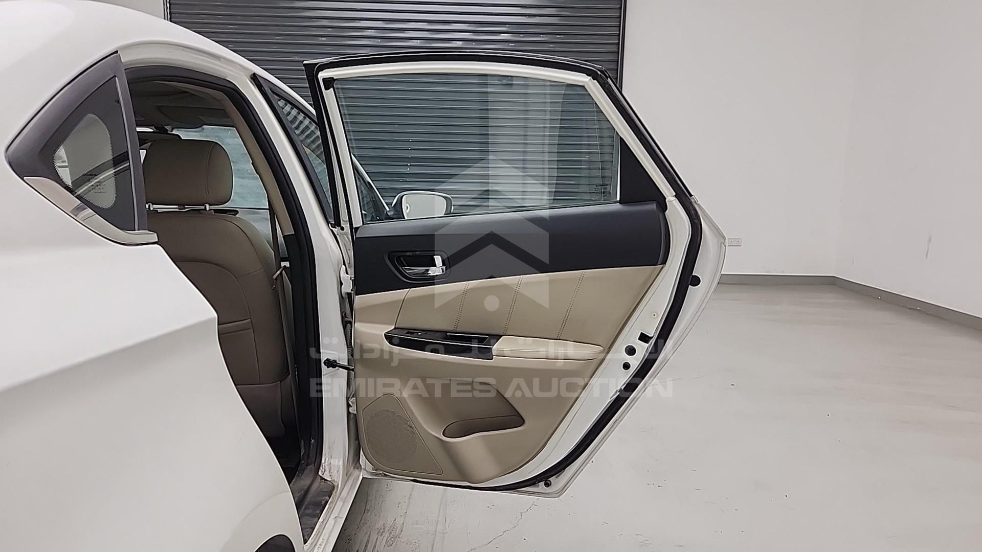 2016 CHANGAN EADO VIN: LS5A2AGE1GA003447