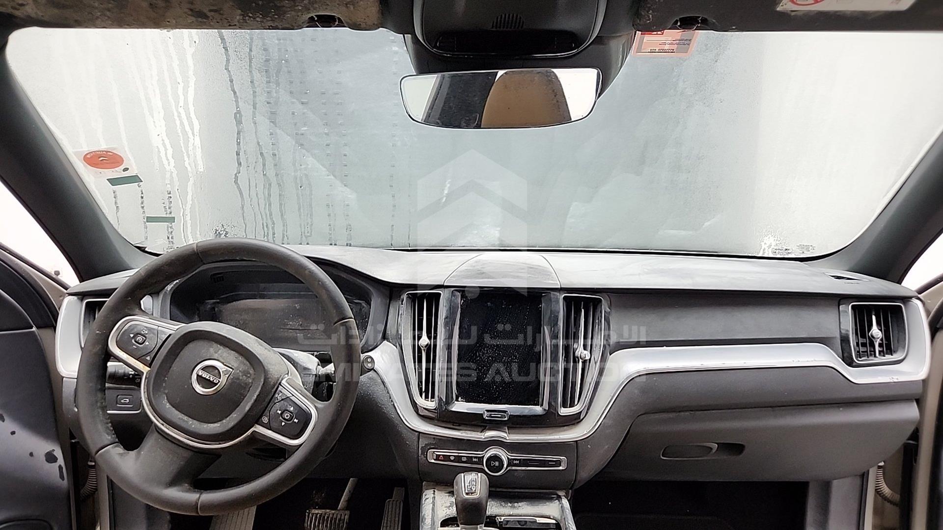2018 VOLVO XC 60 VIN: YV110AUZ5J1066987
