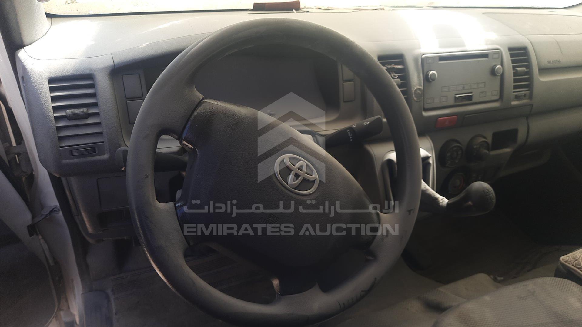 2015 TOYOTA HIACE VIN: JTGJX02P0F5042600