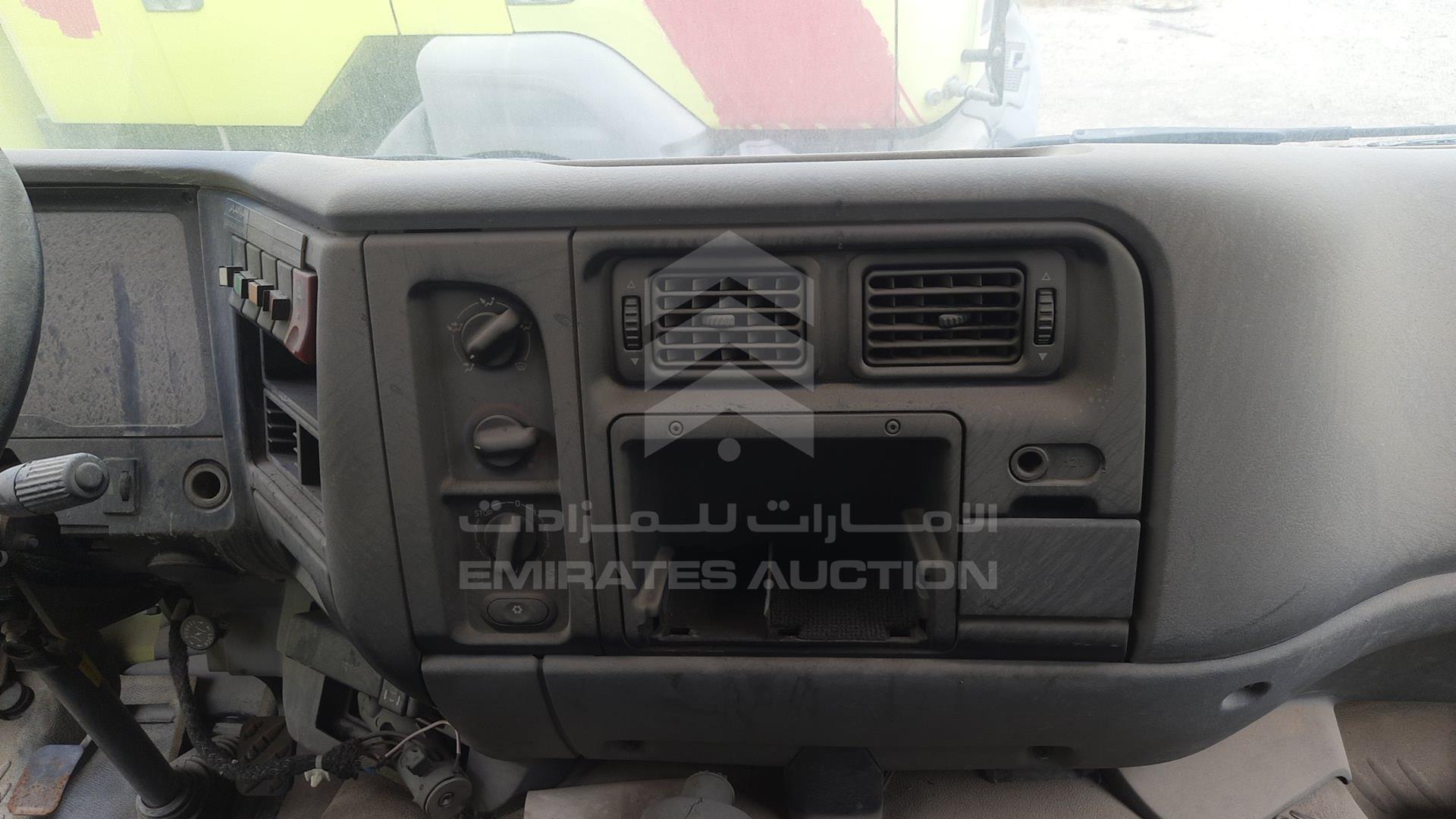 0 RENAULT --- VIN: VF633BXB03E100519