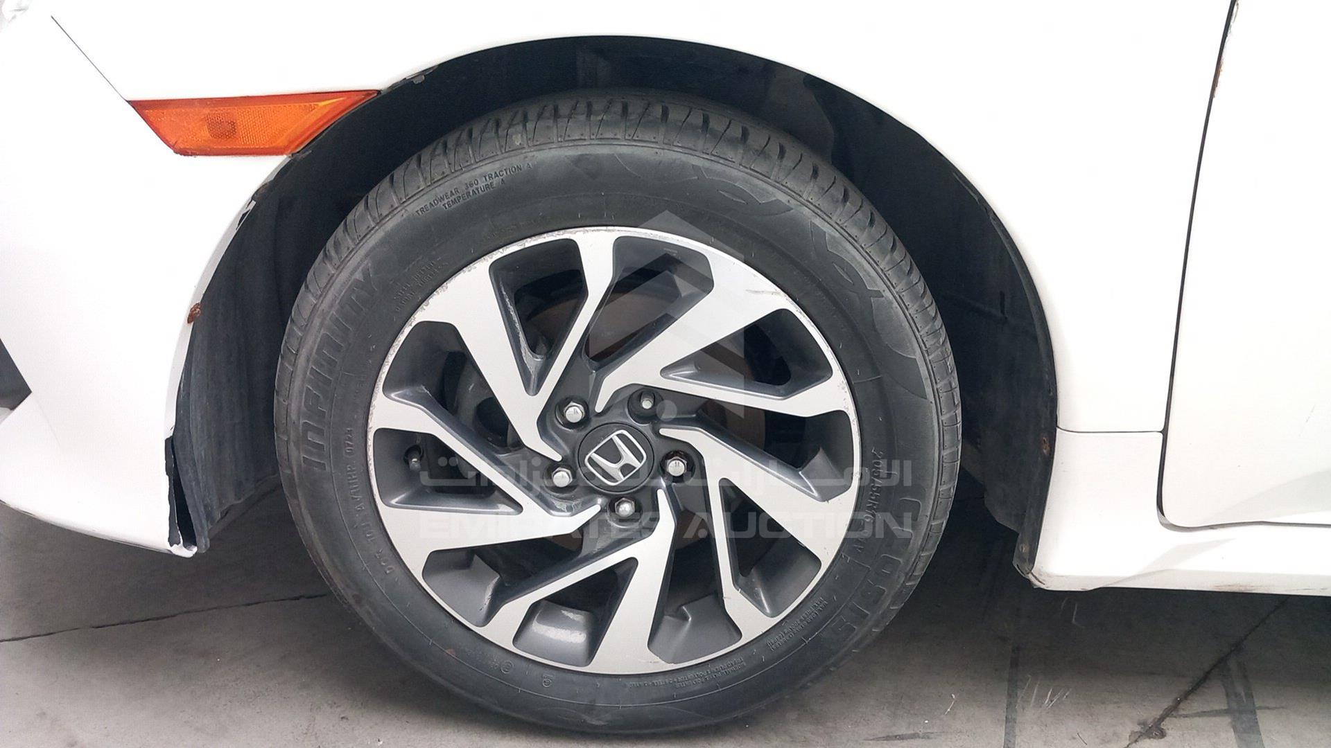 2018 HONDA CIVIC VIN: 2HGFC2F72JH501715