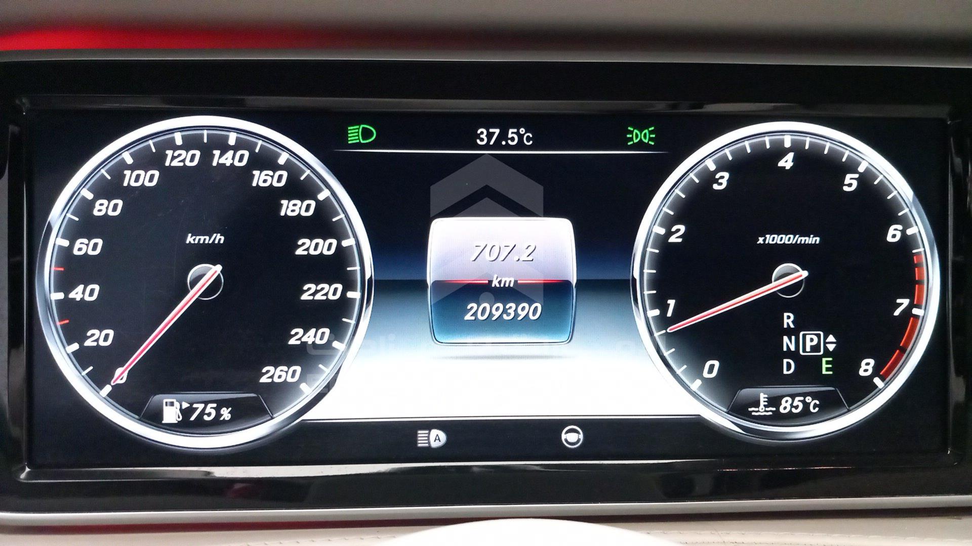 2016 MERCEDES S 550 VIN: WDDUG8FB1GA222285