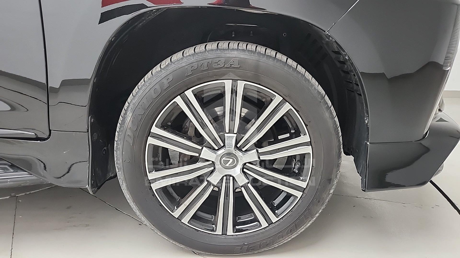 2020 LEXUS LX 570 VIN: JTJHY00W8L4331290