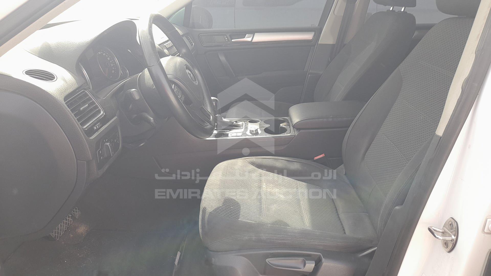 2013 VOLKSWAGEN TOUAREG VIN: WVGBC2BP5DD000334