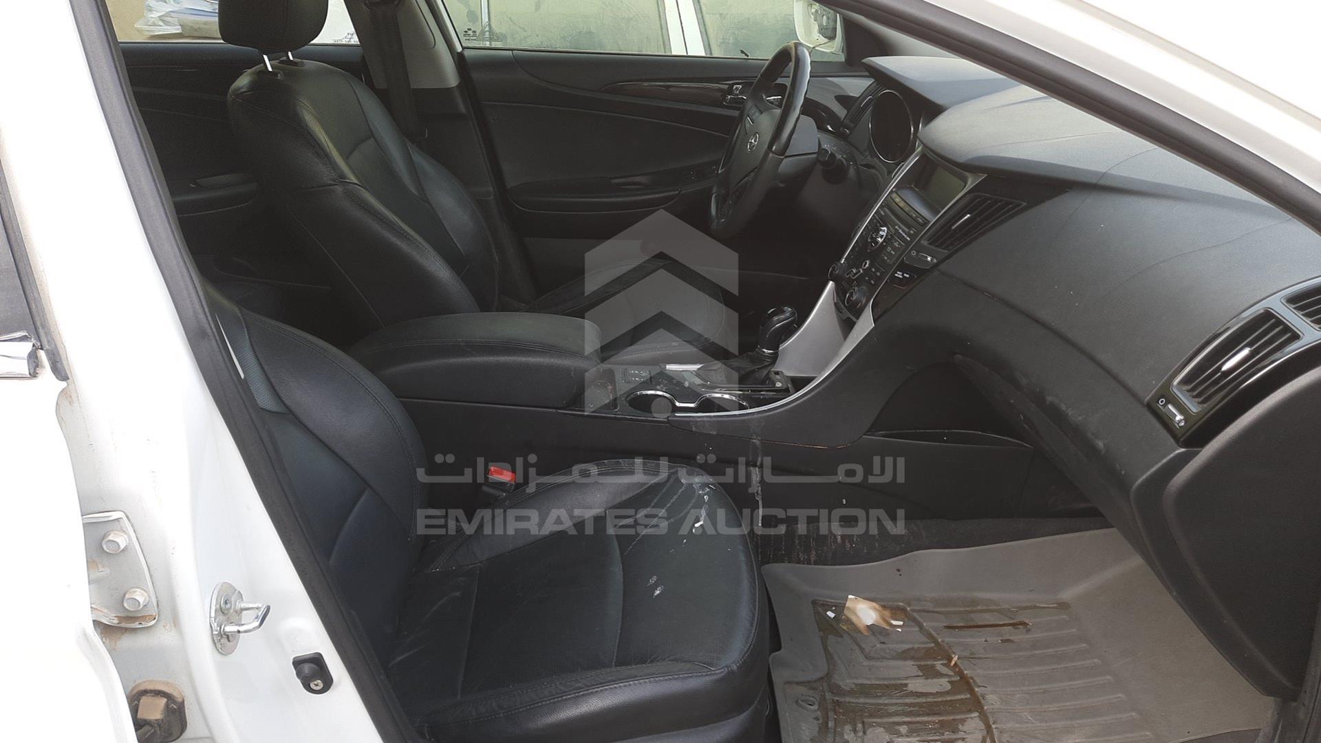 2011 HYUNDAI SONATA VIN: 5NPEC4AC5BH235044