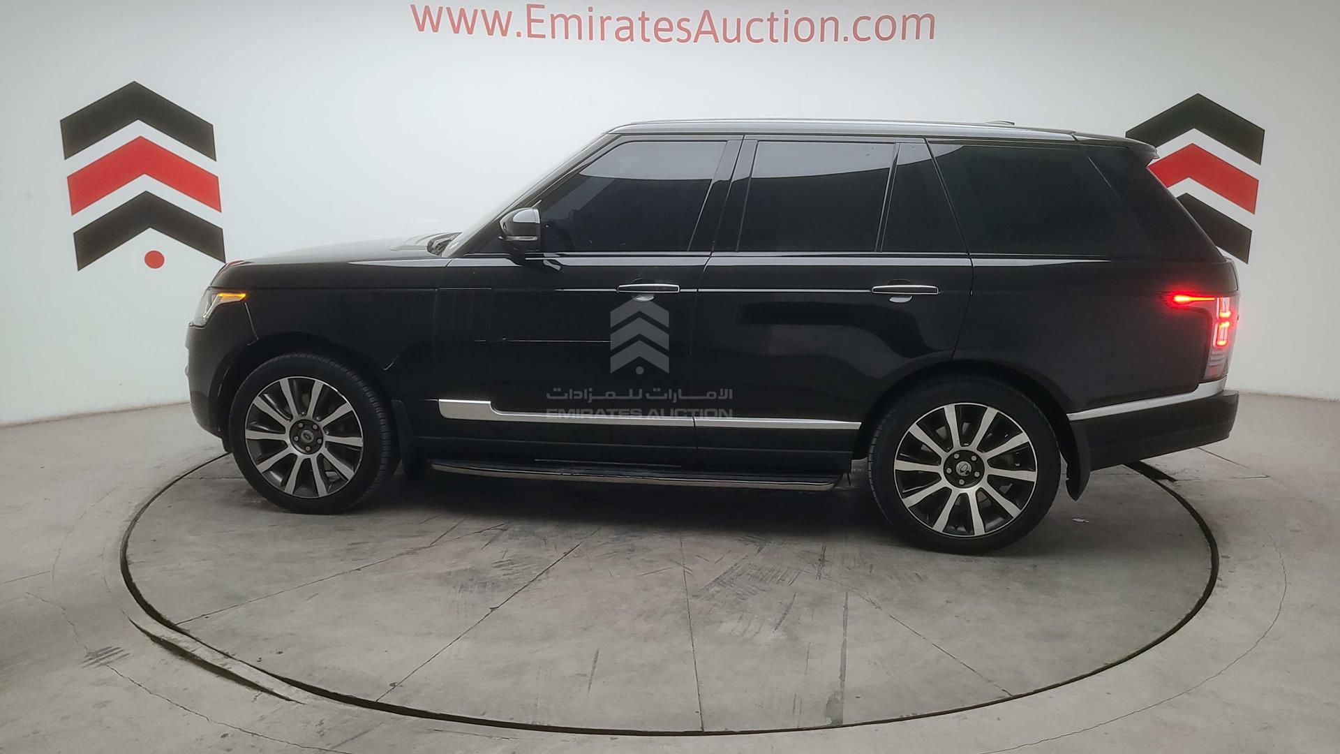 2015 RANGE ROVER VOGUE VIN: SALGA2EF5FA226826