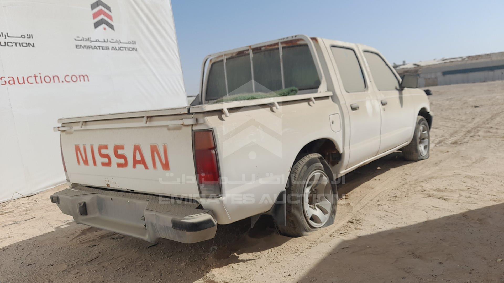 2001 NISSAN 2400 VIN: JN6BD23S71X079162