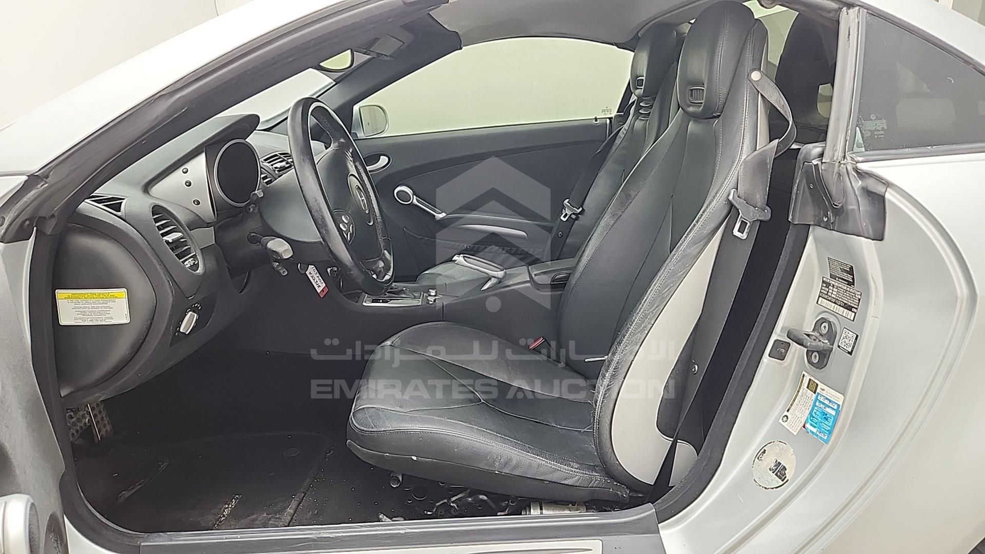2006 MERCEDES SLK280 VIN: WDBWK54F06F103701