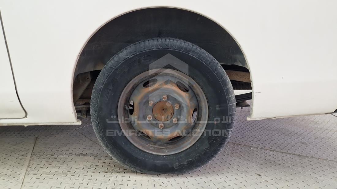 2015 Nissan Urvan — Rear Left Tyre — Photo 26