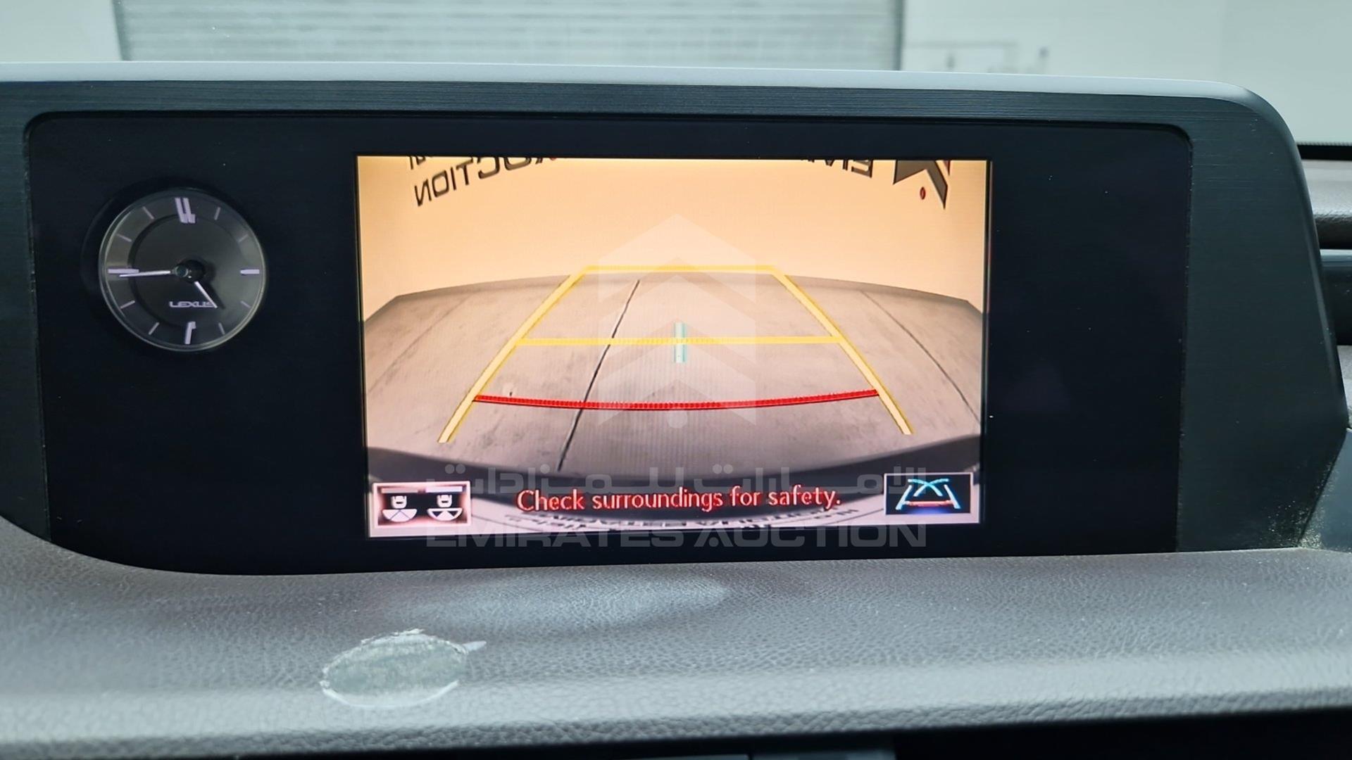 2019 LEXUS ES 300H VIN: JTHB21B11K2011898