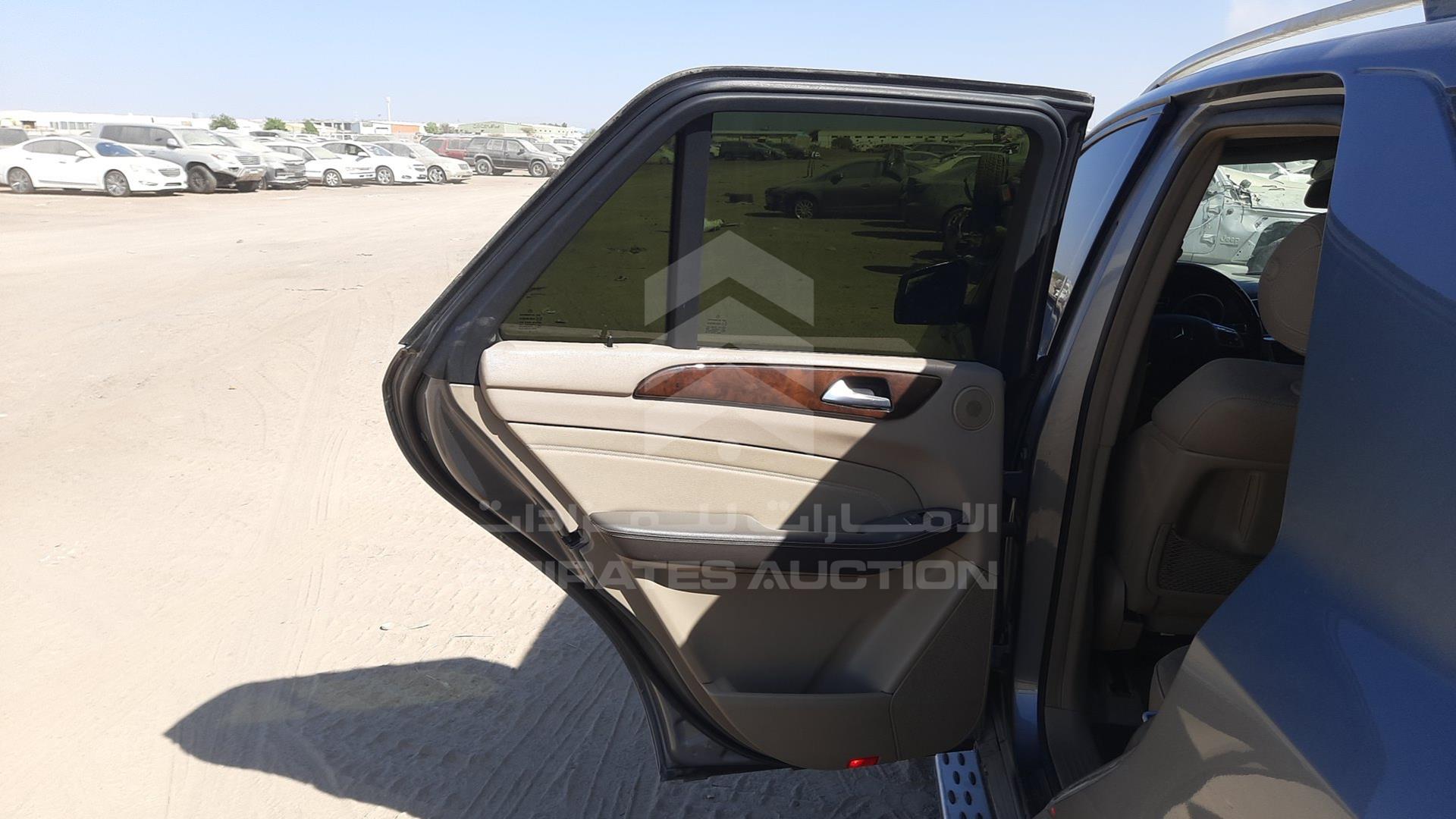 0 MERCEDES ML 500 VIN: WDCDA7DB7DA123811
