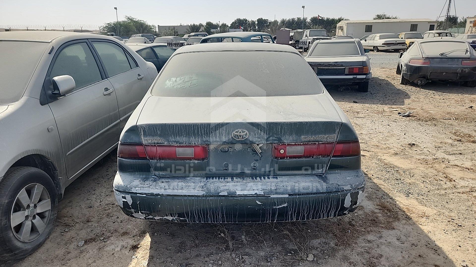 1998 TOYOTA CAMRY VIN: JT2BG28K5W0223917