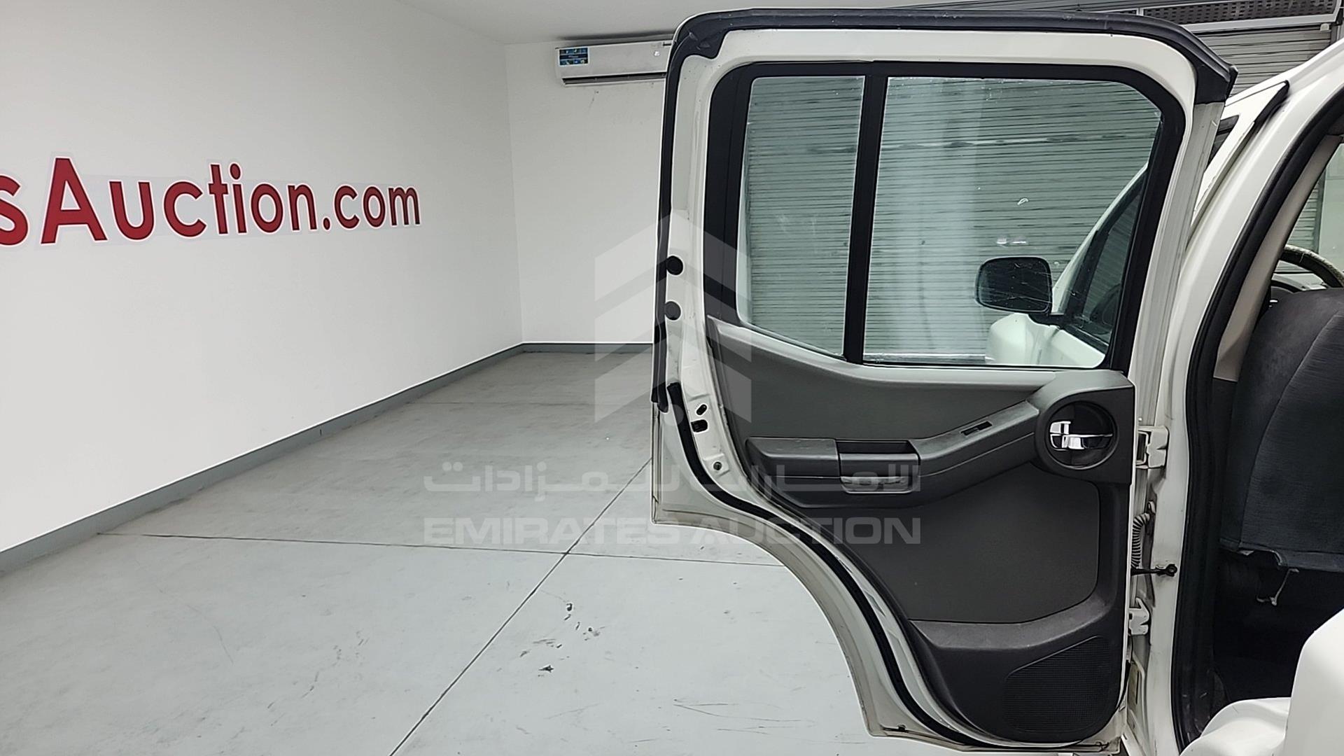 2013 NISSAN XTERRA VIN: 5N1AN0N65DN813096