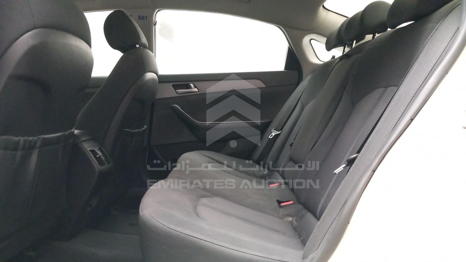 2019 HYUNDAI SONATA HYBRID VIN: KMHE24132KA093094