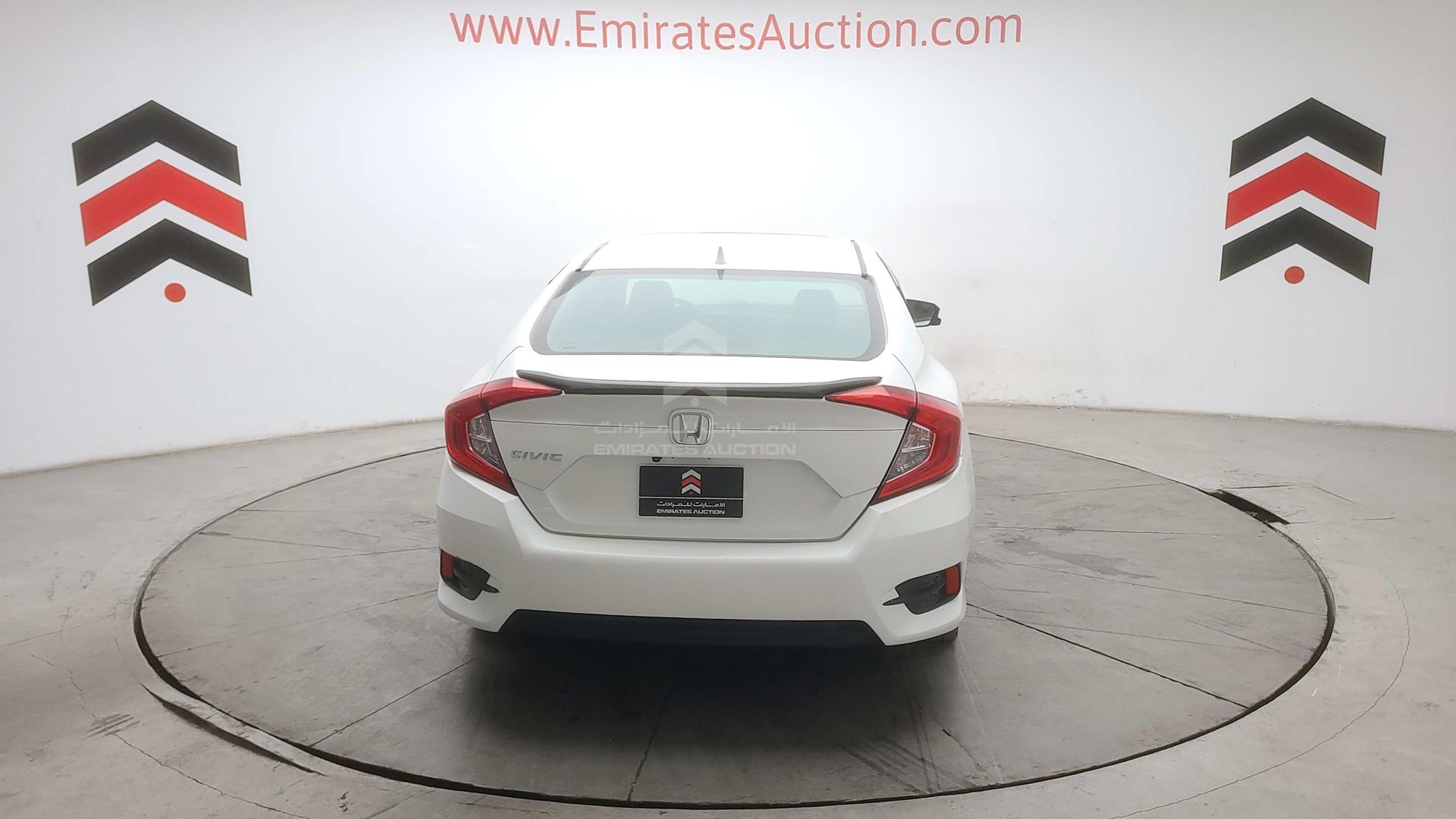 2018 HONDA CIVIC VIN: 2HGFC2F72JH501715