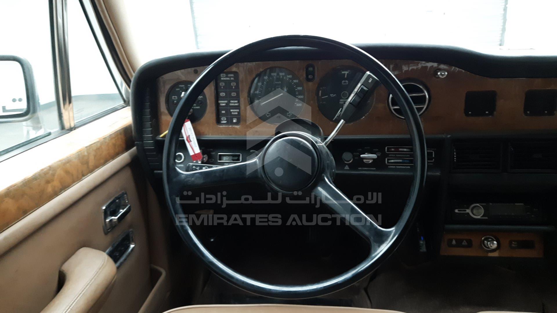 1987 ROLLS-ROYCE SILVER SPUR VIN: SCAZS0004HCX21487