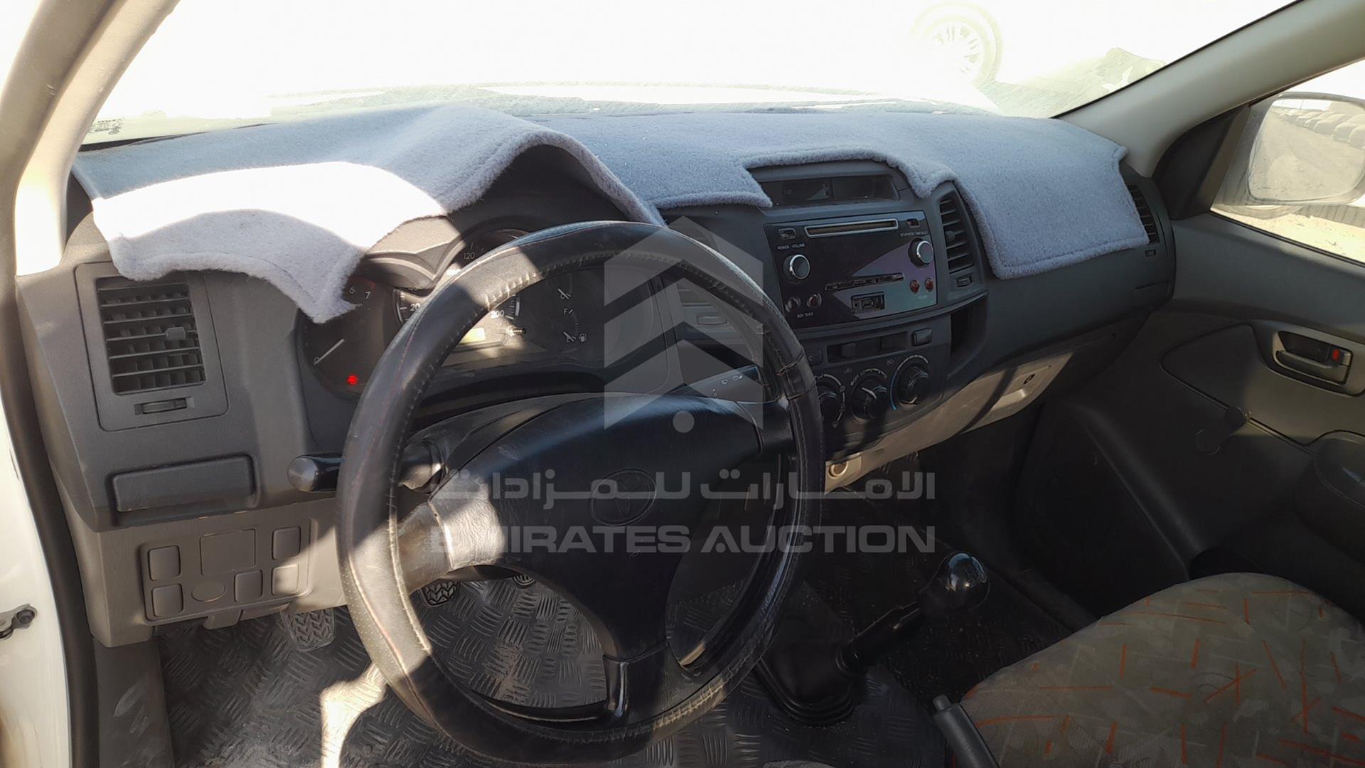 2014 TOYOTA HILUX VIN: MR0CX12G2E0121310