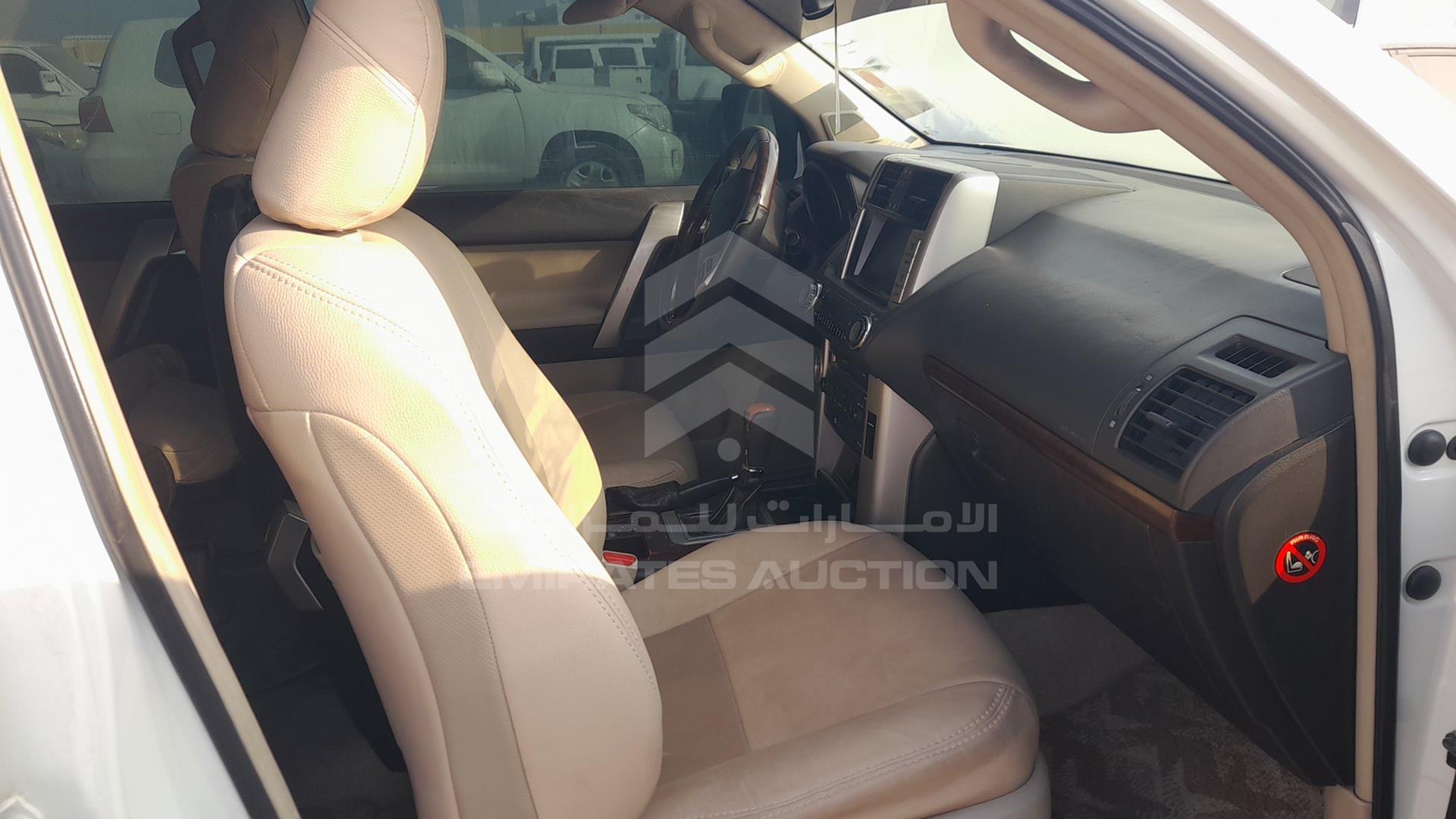 2010 TOYOTA LAND CRUISER PRADO VIN: JTEBU3FJ8AK011909
