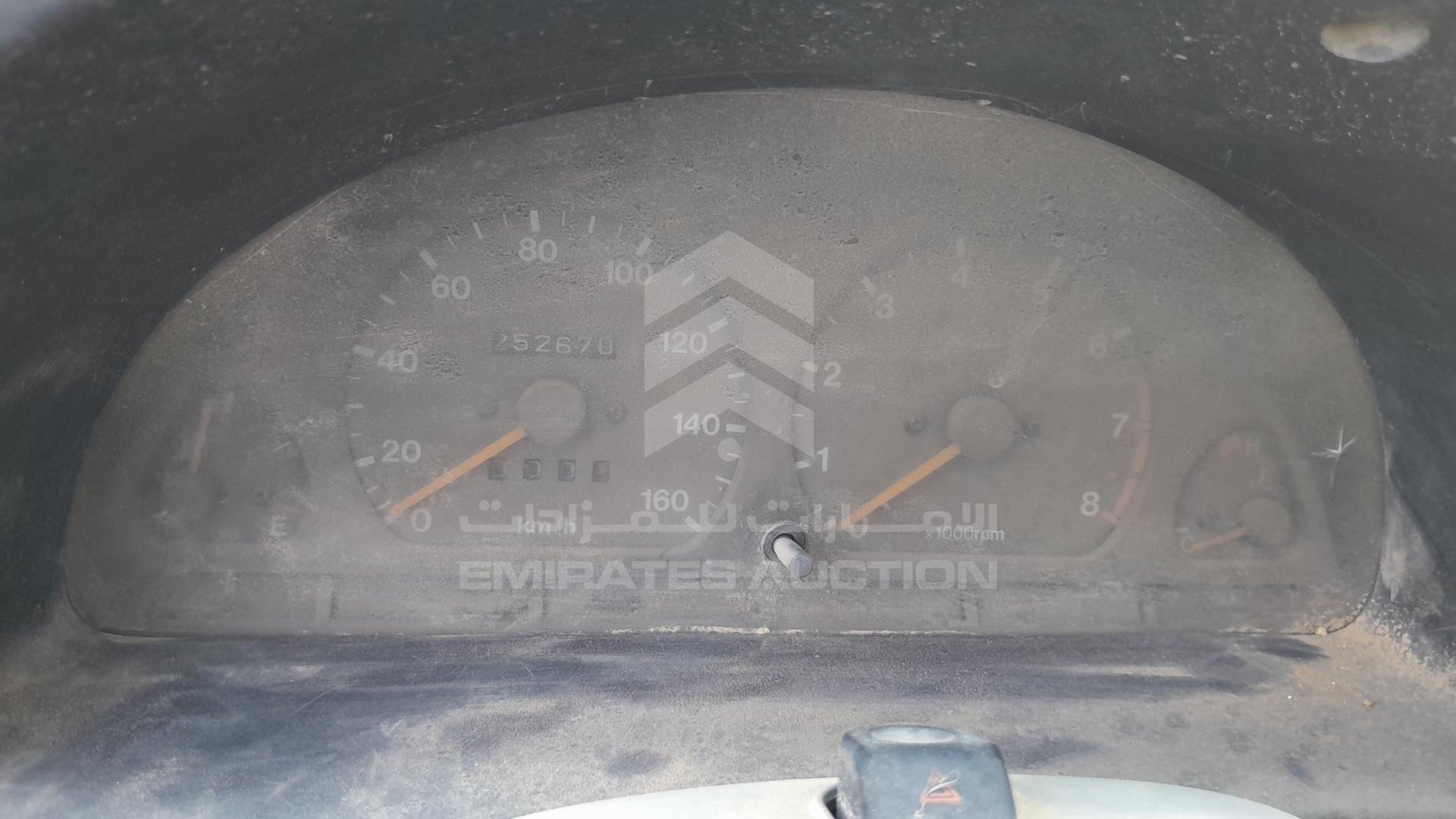 0 SUZUKI --- VIN: JSAETA01V01300024