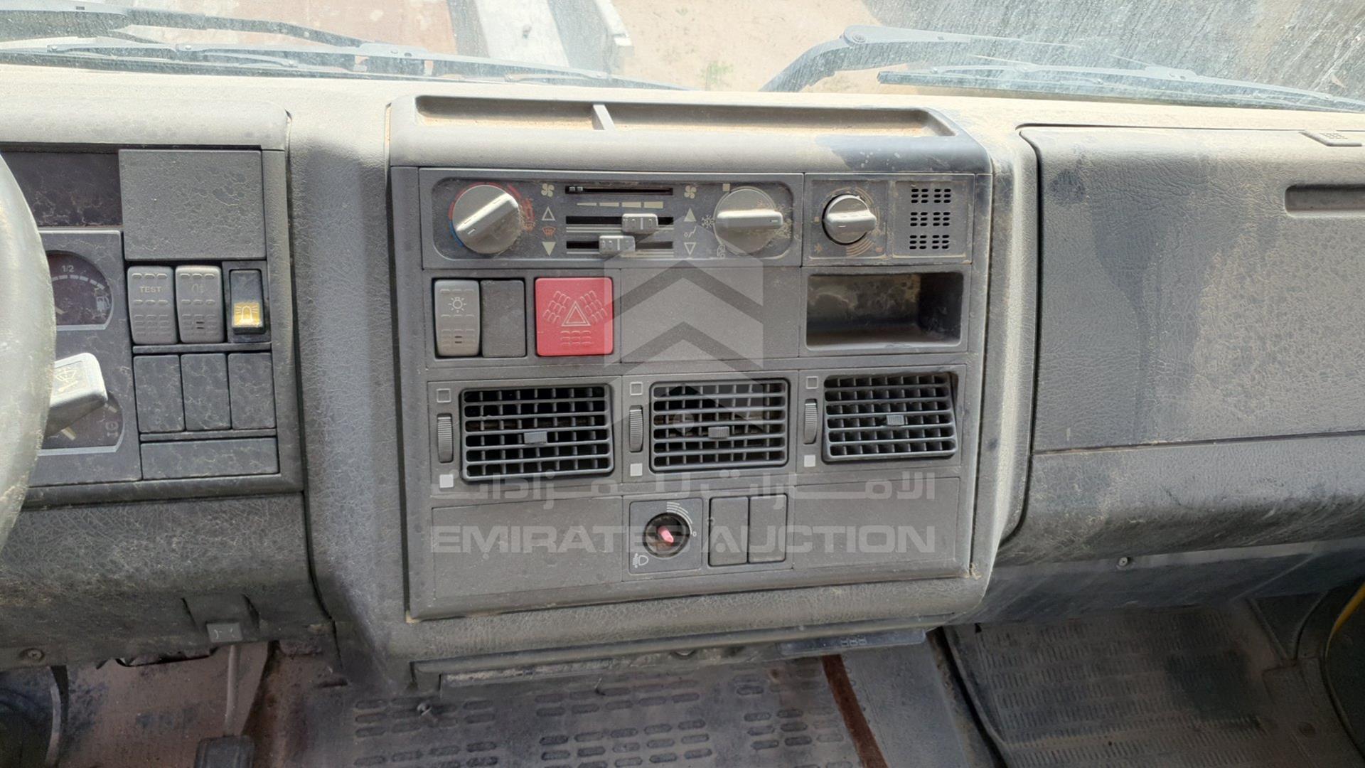 0 IVECO EUROCARGO VIN: ZCFB1HG8002338239