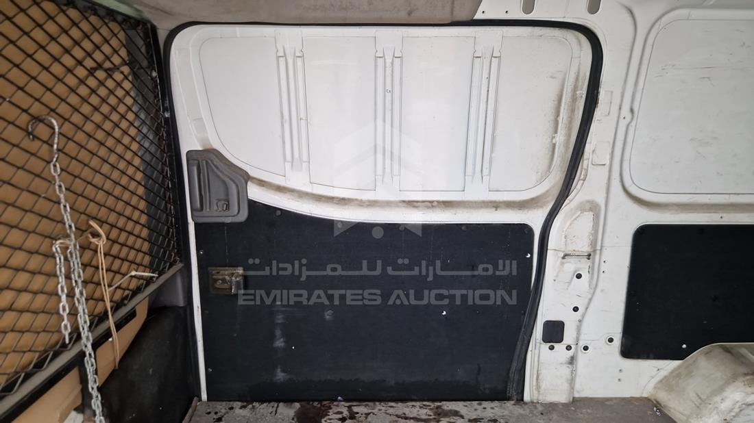 2014 Nissan Urvan — Rear Right Door — Photo 16