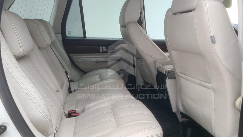 SALLSAAE4AA233314 Auction: EmiratesAuction Lot: 409182 SALLSAAE4AA233314 Range Rover Sport 2010 BLACK Photo 36