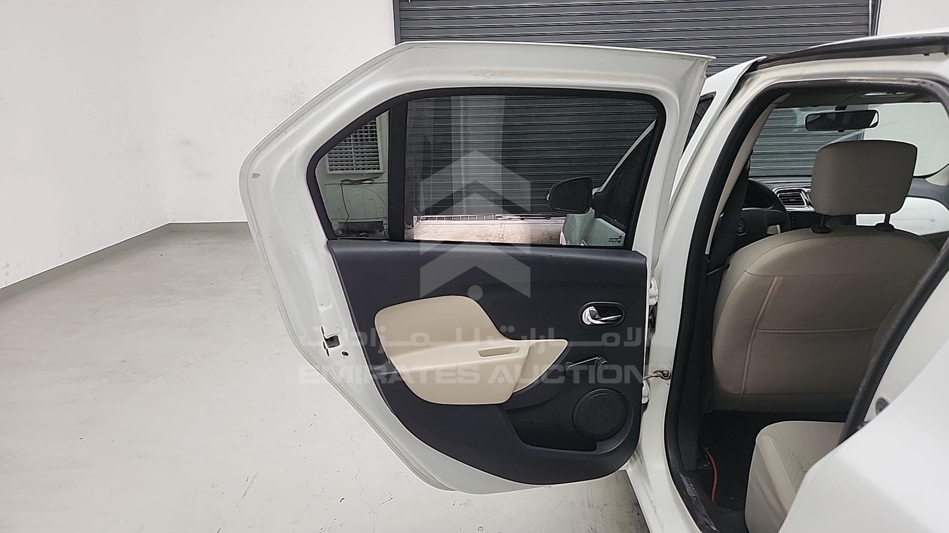 2016 RENAULT SYMBOL VIN: VF14SRAB4GT596351