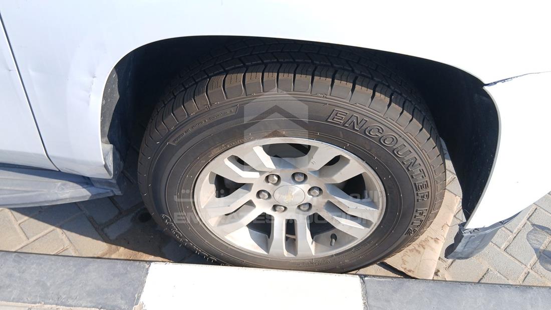 2019 Chevrolet Suburban — Front Right Tyre — Photo 29