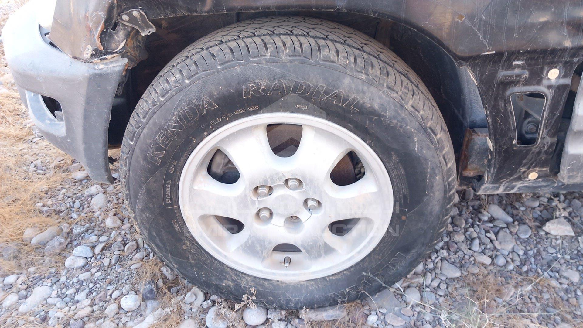 0 TOYOTA RAV-4 VIN: SXA100207975