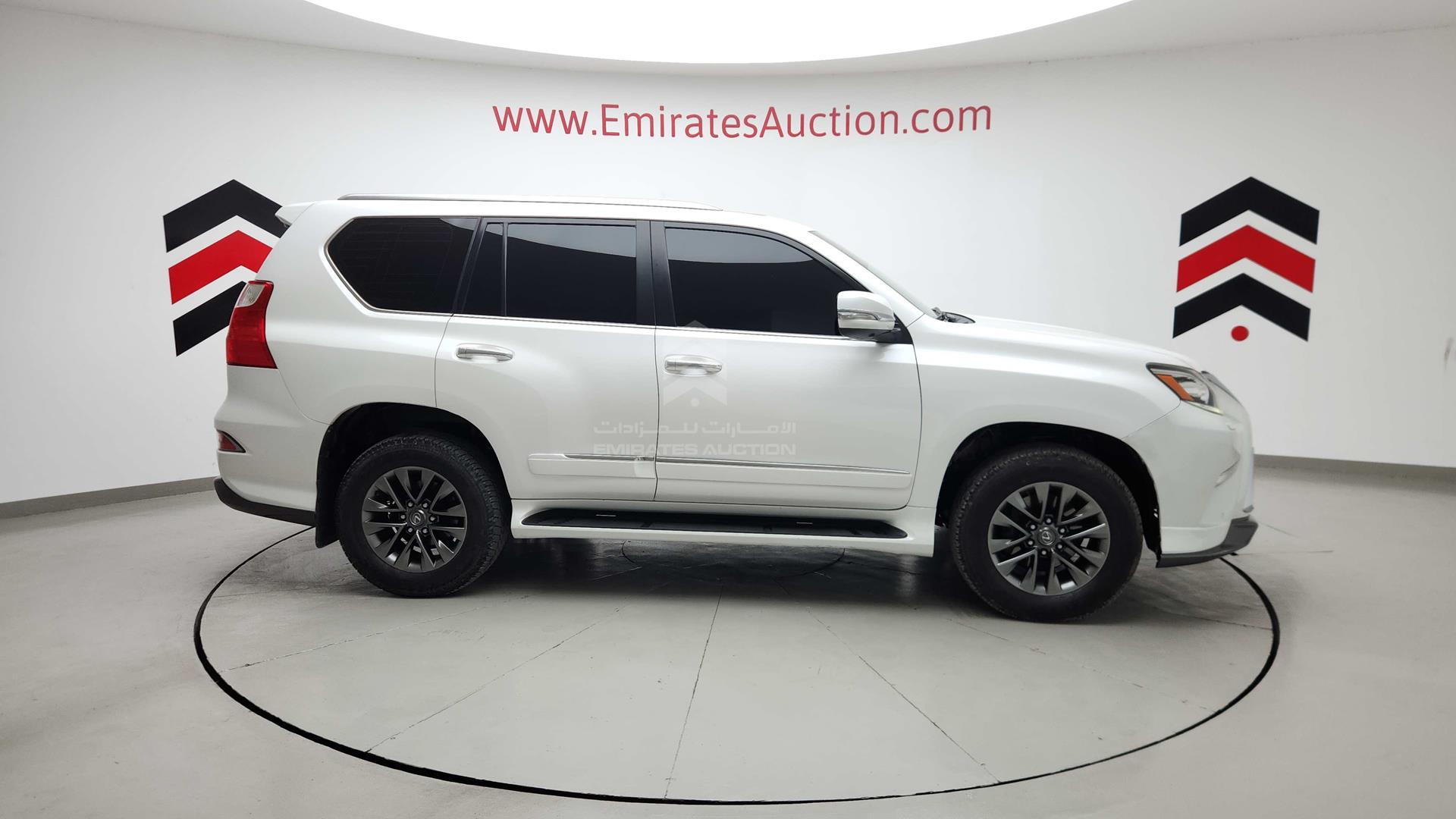 2017 LEXUS GX 460 VIN: JTJJM7FX0H5168545