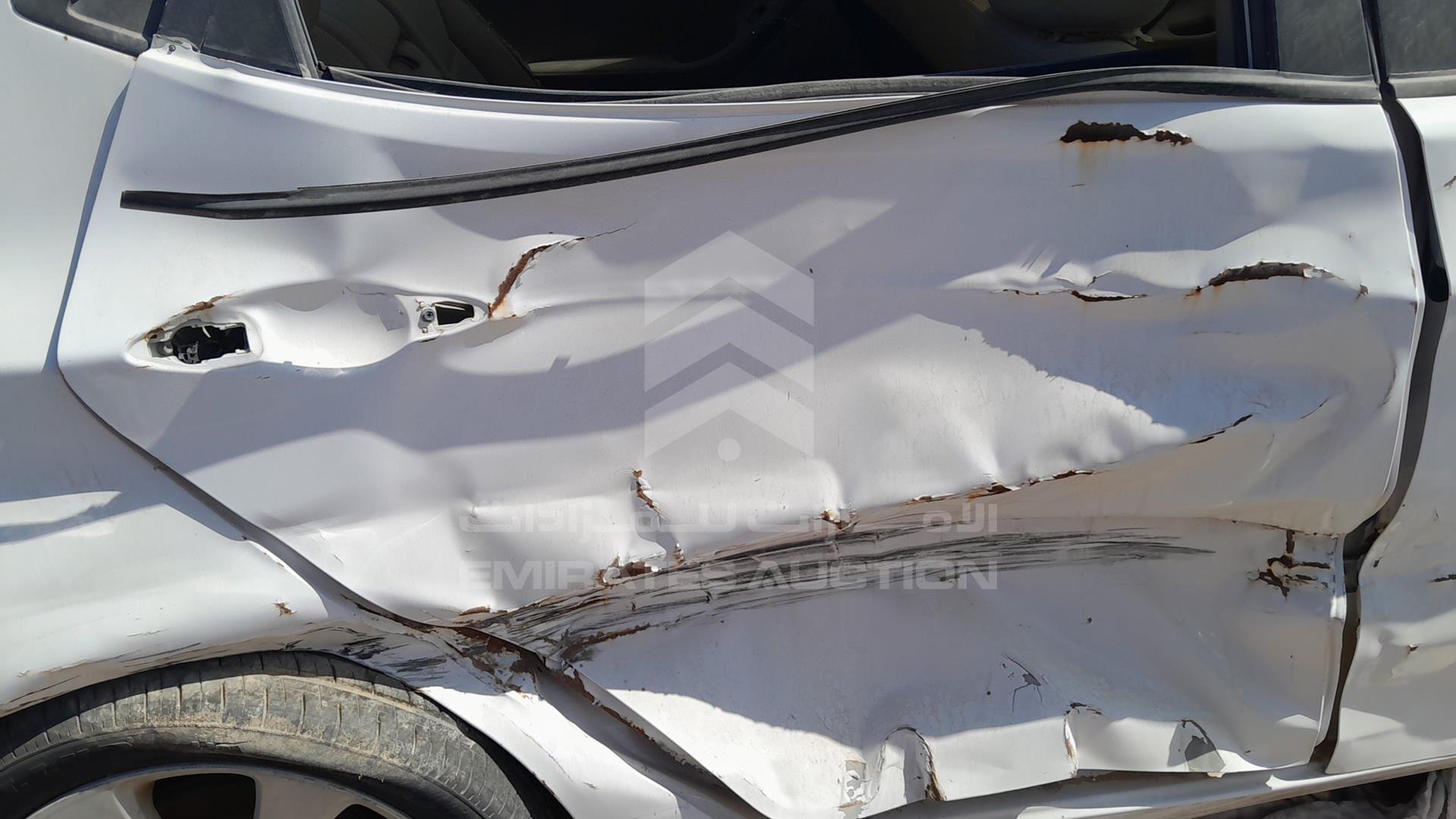 2014 HYUNDAI ELANTRA VIN: KMHDH41E8EU940490