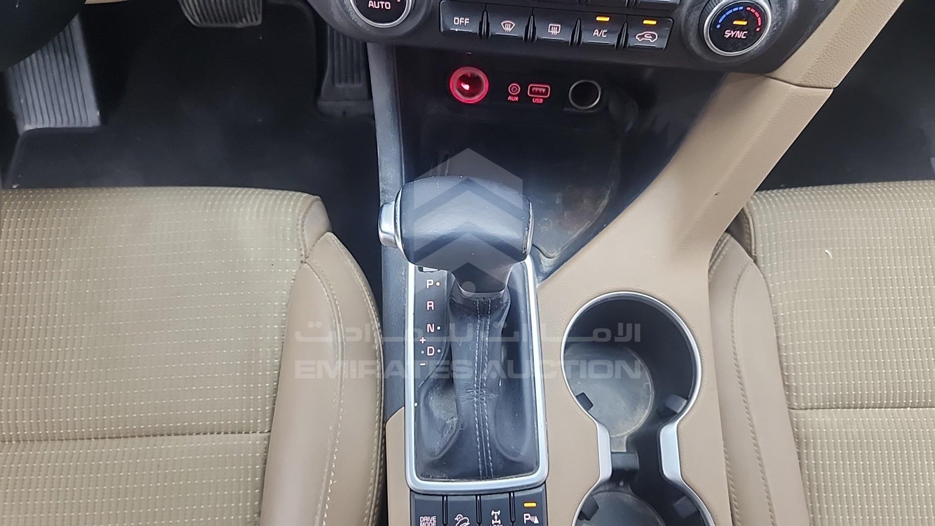 2017 KIA SPORTAGE VIN: U5YPH81A1HL082573