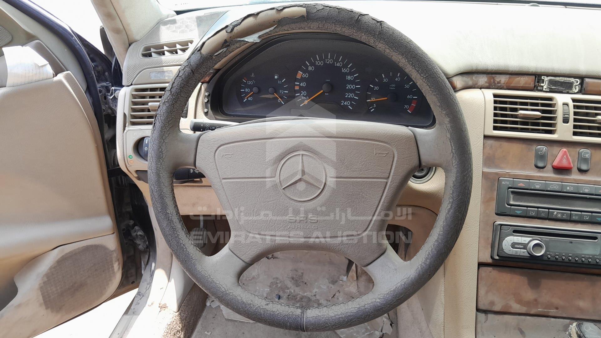 0 MERCEDES --- VIN: WDB2100611A788742