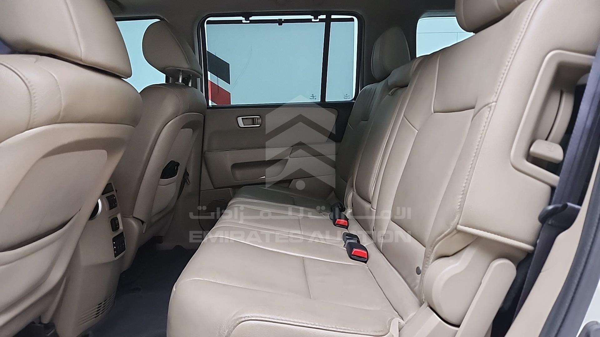 2015 HONDA PILOT VIN: 5FNYF4881FB701658