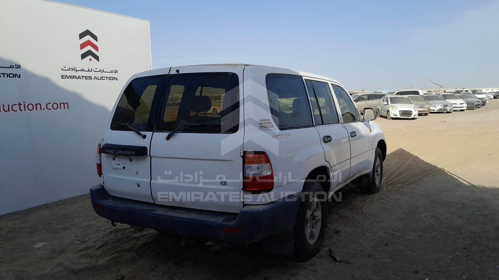 2004 TOYOTA LAND CRUISER VIN: JTGHJ01J843004764
