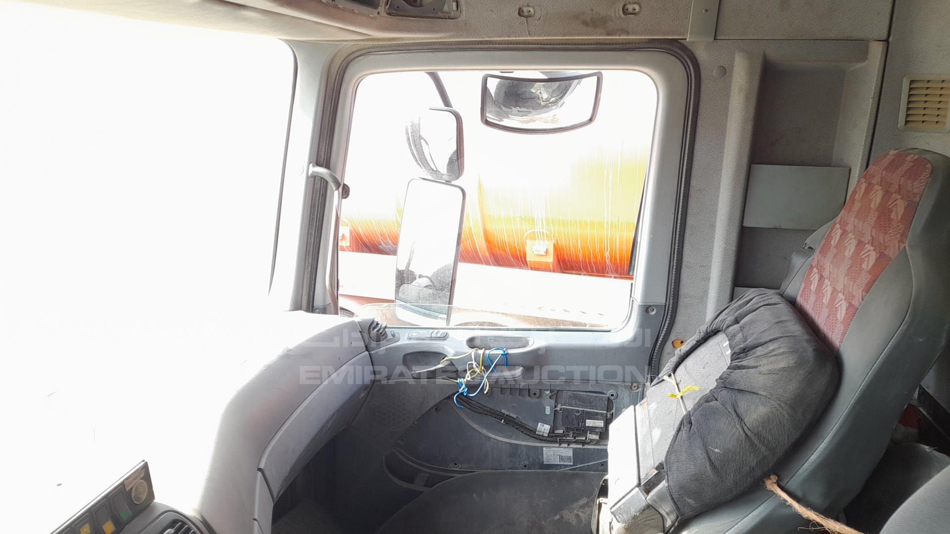 2007 MERCEDES ACTROS VIN: WDAKHCAA47L201969