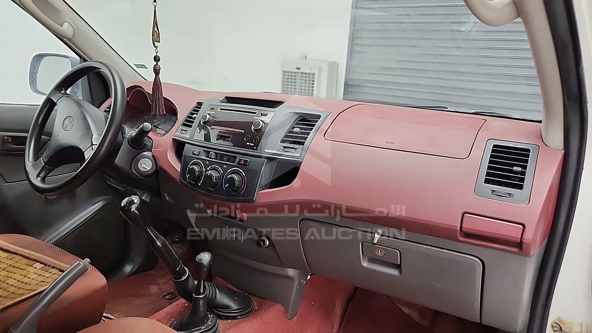 2015 TOYOTA HILUX VIN: MR0FR22G6F0790713