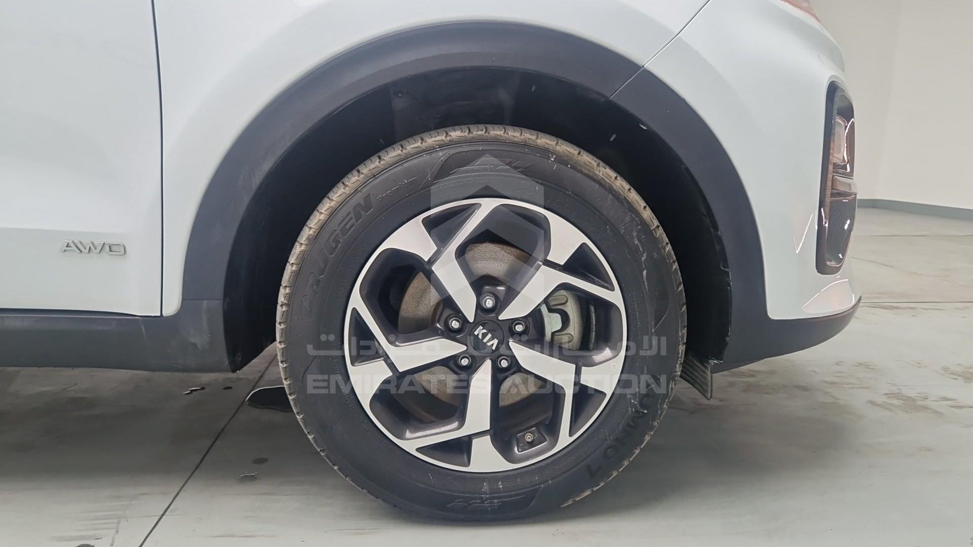 2020 KIA SPORTAGE VIN: U5YPG81C9LL832279